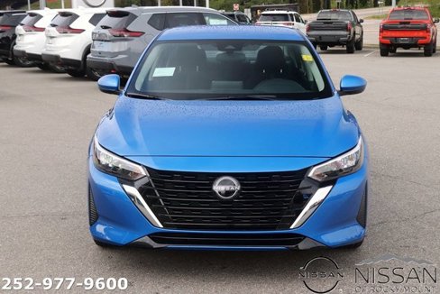 New 2025 Nissan Sentra SV image 2
