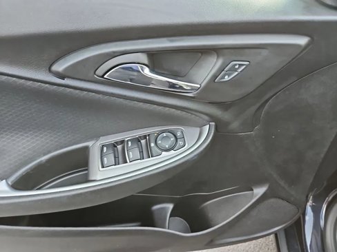 Used 2023 Chevrolet Malibu LT image 15