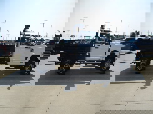New 2025 Ford F350 XL w/ XL Chrome Package image 8