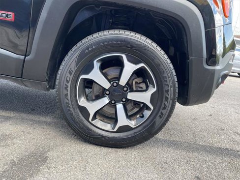 Certified 2020 Jeep Renegade Trailhawk w/ Cold Weather Group image 12