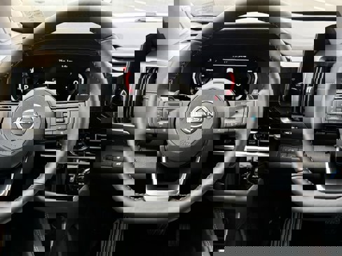 New 2025 Nissan Pathfinder Platinum w/ Cargo Package image 24