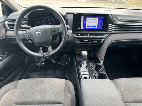 Used 2025 Toyota Camry LE image 22