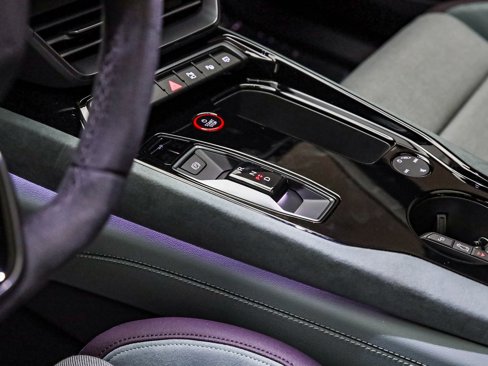 New 2025 Audi S e-tron GT Prestige image 32