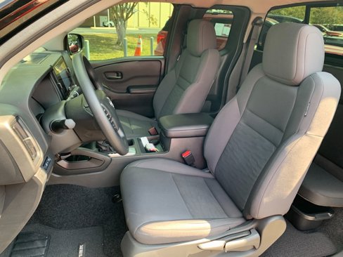 Used 2025 Nissan Frontier S image 18