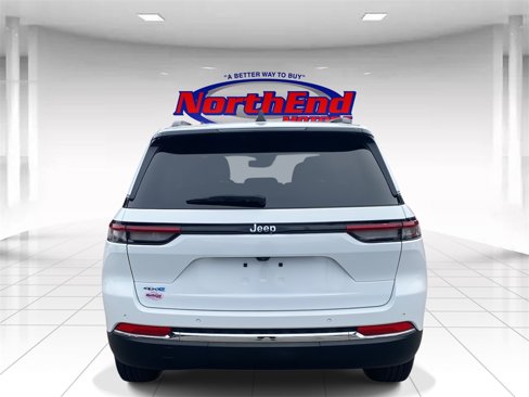 Used 2024 Jeep Grand Cherokee Limited 4xe image 7