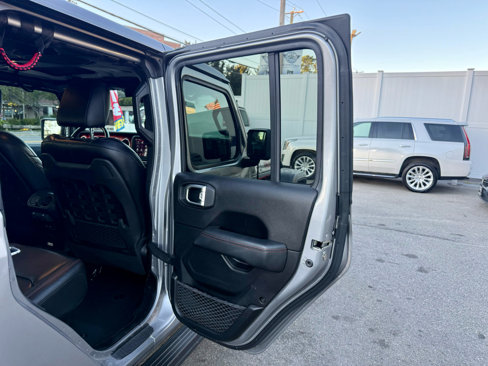 Used 2020 Jeep Gladiator Rubicon image 23