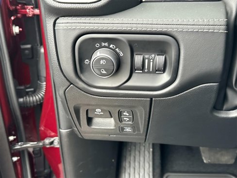 New 2025 RAM 1500 Limited w/ Body Color Bumper Group image 28