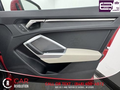 Used 2024 Audi Q3 2.0T Premium image 54