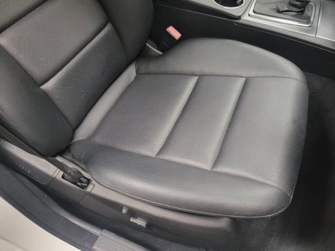 Used 2014 Mercedes-Benz C 250 Sedan image 32
