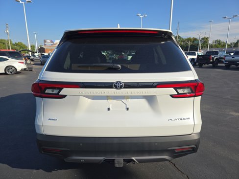 New 2026 Toyota Grand Highlander Platinum image 6