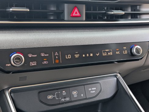 New 2026 Kia Carnival EX image 22