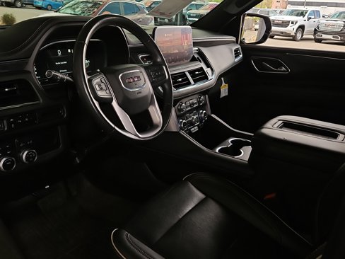 Used 2023 GMC Yukon SLT image 7