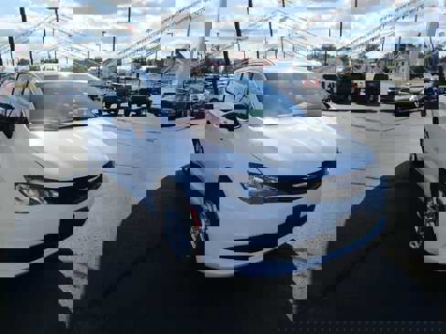 New 2026 Chrysler Voyager LX image 4