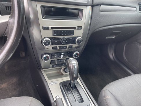 Used 2012 Ford Fusion SEL image 10