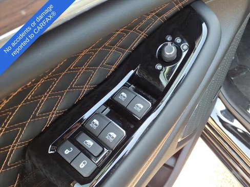Used 2025 Jeep Grand Cherokee L Summit w/ High Altitude Package image 17