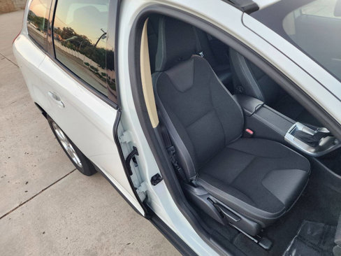 Used 2013 Volvo XC60 3.2 image 27