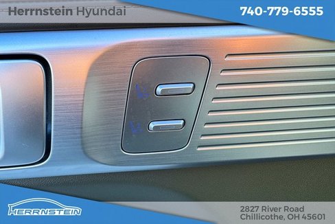 Used 2025 Hyundai Santa Fe Calligraphy image 16