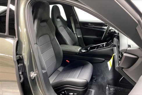 New 2025 Porsche Panamera 4 image 27