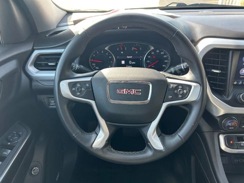Used 2023 GMC Acadia SLT image 29