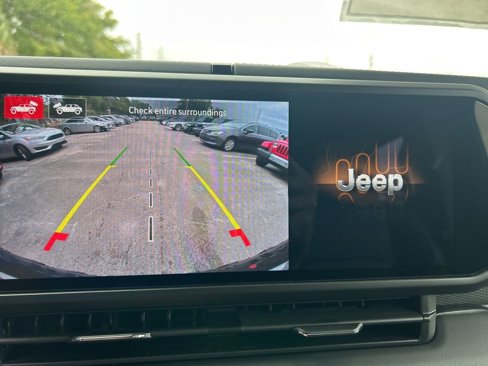 New 2025 Jeep Wrangler Unlimited Rubicon w/ Technology Group image 15