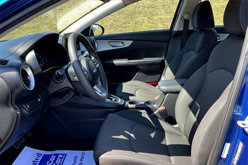 Used 2023 Kia Forte LXS image 10