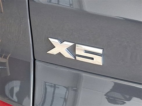 Used 2025 BMW X5 M60i image 25