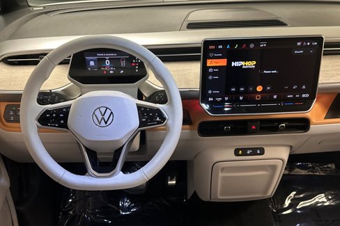 New 2025 Volkswagen ID. Buzz 1st Edition image 13