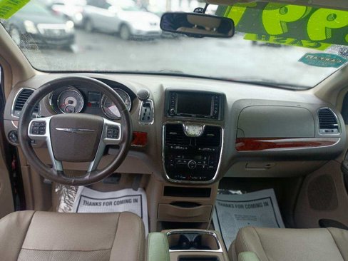 Used 2012 Chrysler Town & Country Touring w/ Entertainment Group #1 image 12