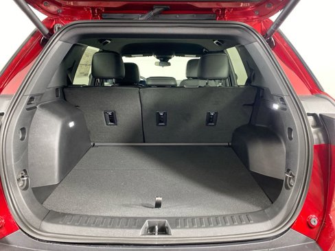 New 2026 Chevrolet Equinox LT w/ Convenience Package II image 24