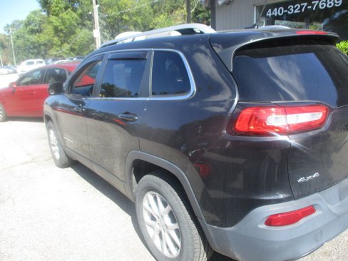 Used 2015 Jeep Cherokee Latitude w/ Cold Weather Group image 5