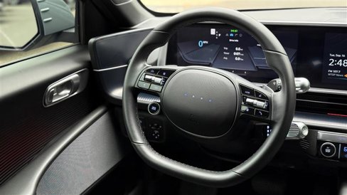 Used 2024 Hyundai Ioniq 6 SEL image 16