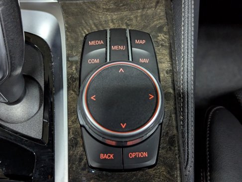 Used 2022 BMW 540i xDrive w/ M Sport Package image 49