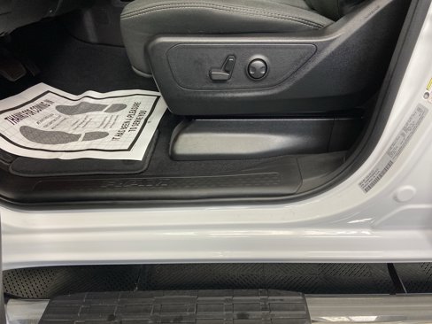 Used 2025 RAM 1500 Big Horn image 13