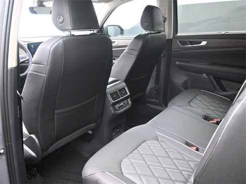 New 2025 Volkswagen Atlas SEL Premium R-Line image 28