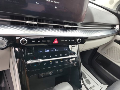 Used 2024 Kia Carnival SX Prestige image 27