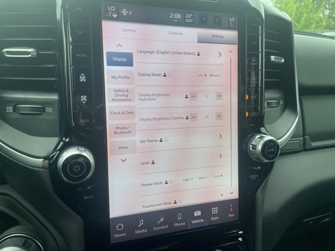 New 2026 RAM 1500 4x4 Crew Cab image 27