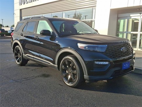 Certified 2022 Ford Explorer ST-Line w/ Class IV Trailer Tow Package image 2