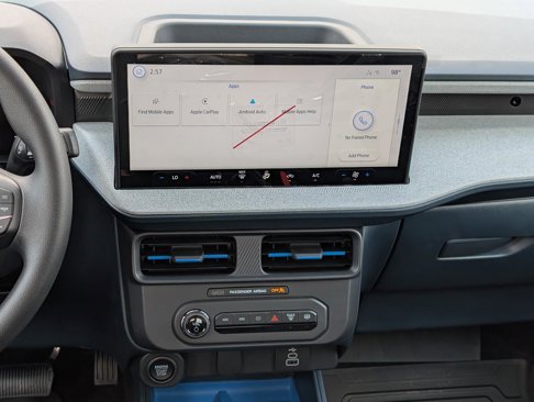 New 2025 Ford Maverick XLT image 17