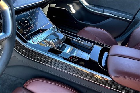 Used 2020 Audi S8 L w/ S8 Executive Package image 14