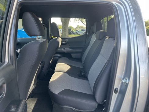 Used 2023 Toyota Tacoma TRD Off-Road w/ Technology Package image 34