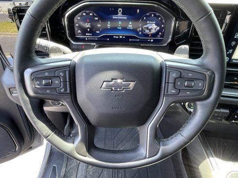Used 2024 Chevrolet Silverado 1500 ZR2 image 16