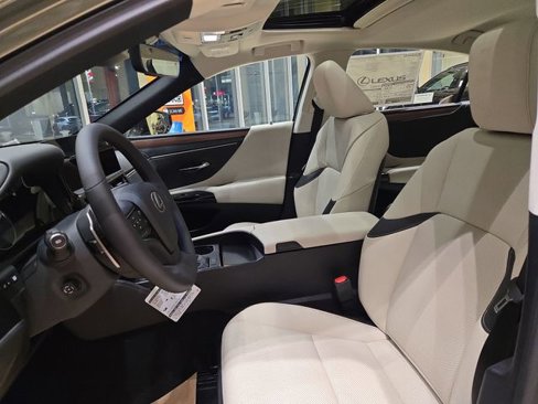 New 2025 Lexus ES 350 w/ Premium Package image 14