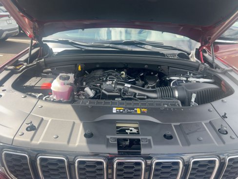 Used 2025 Jeep Grand Cherokee L Limited image 31