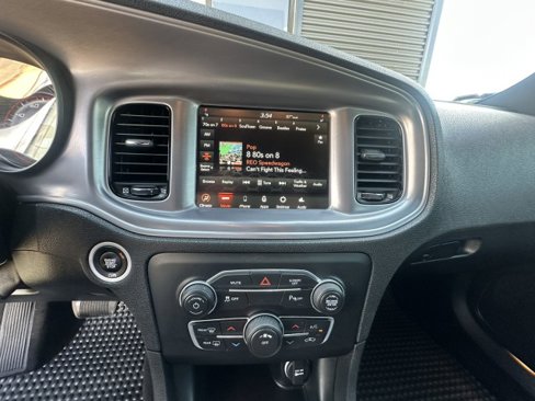 Used 2023 Dodge Charger SXT w/ Blacktop Package image 20