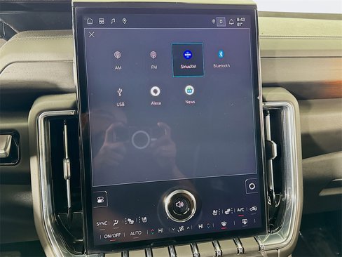Used 2025 GMC Yukon XL Denali image 50