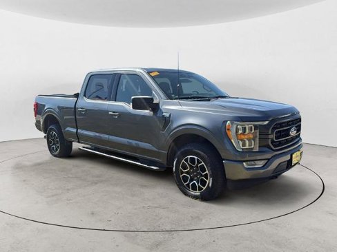 Certified 2022 Ford F150 XLT w/ Equipment Group 302A High image 3