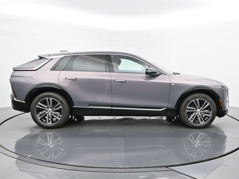 New 2026 Cadillac Lyriq Luxury image 6