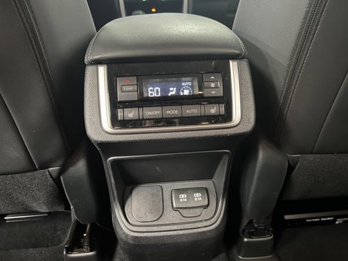 Used 2019 Subaru Ascent Limited image 13