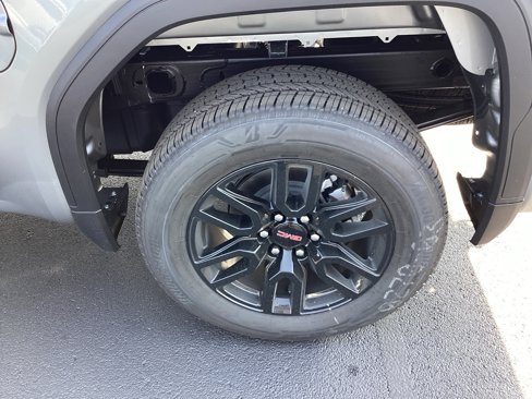 New 2026 GMC Sierra 1500 Elevation image 11