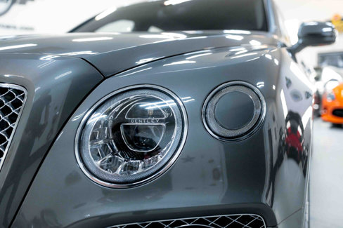Used 2018 Bentley Bentayga image 14